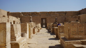 medinet-habu-temple-in-luxor-egypt5